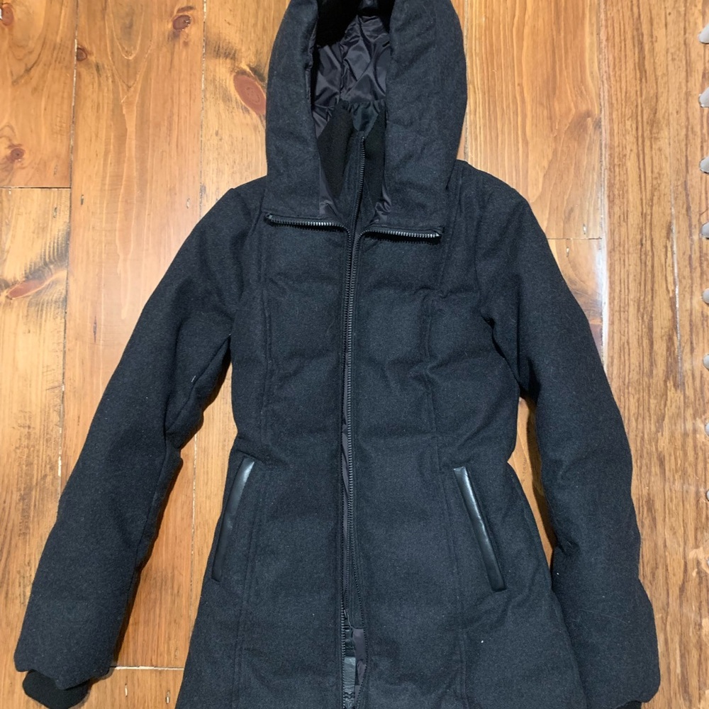 MACKAGE xxs wool jacket, leather trim pockets
